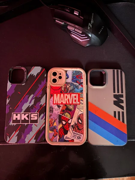 Чехлы на iPhone 11