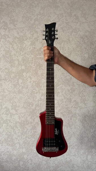 Электрогитара Höfner Shorty