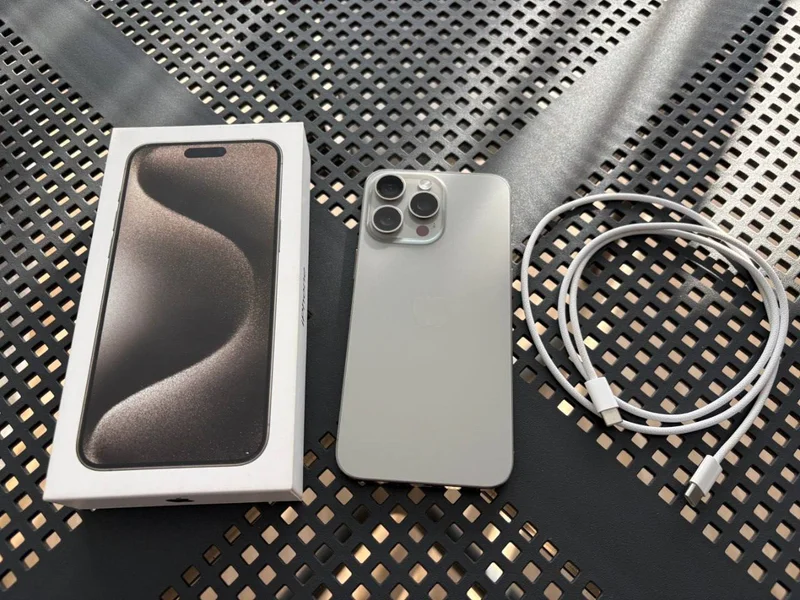 iPhone 15 Pro Max