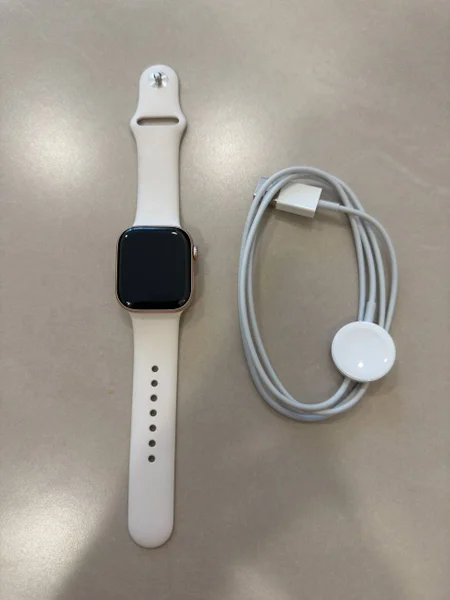 Apple Watch Series 11 42 мм