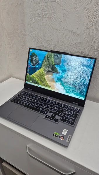 Игровой ноутбук Lenovo LOQ 15ARP9