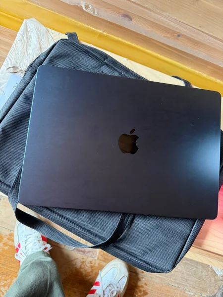Macbook Air M4 15.3 inch 2025