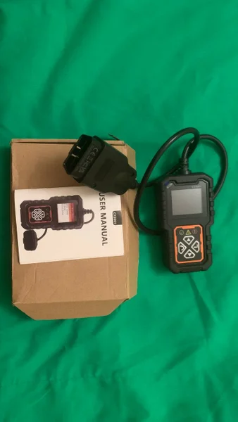 Простенький сканер ошибок для авто с OBD разъёмом.