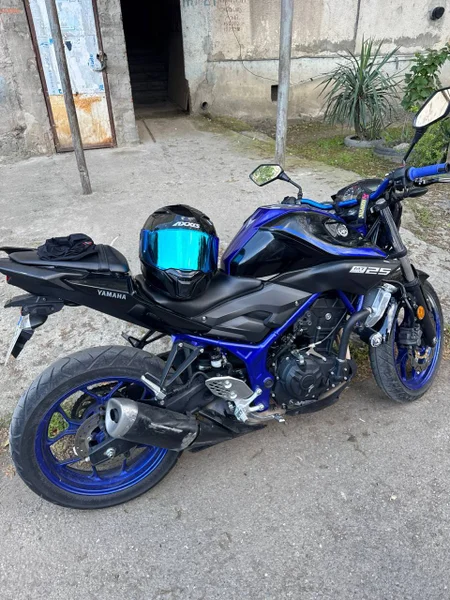 Yamaha MT-25