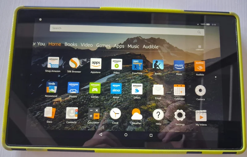 Планшет Amazon Fire HD 10 7-е поколение 32 ГБ