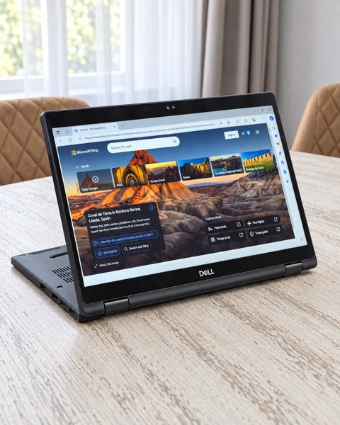 Ноутбук Dell Latitude 7390 2-in-1 i5/8GB/256GB