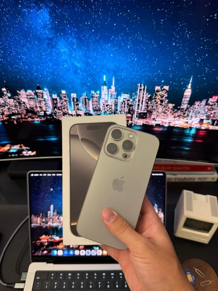iPhone 16 Pro