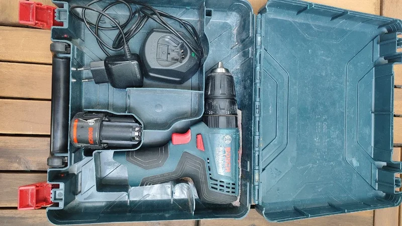 Ударный шуруповерт Bosch GSB 120-Li