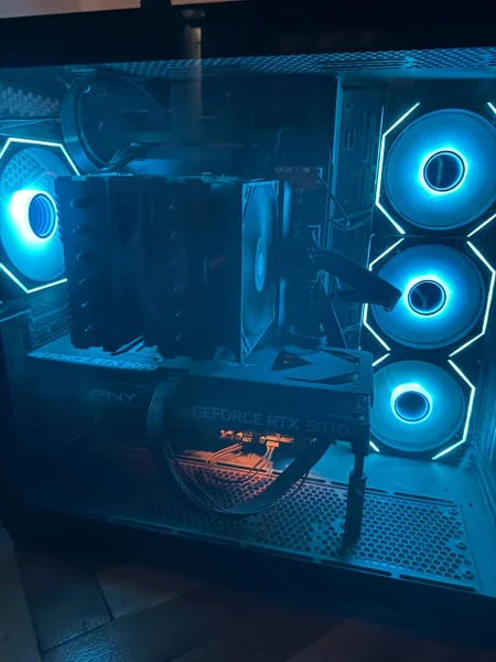 Игровой ПК AMD Ryzen 5 7600X, RTX 5070 12GB, 32GB RAM, 3TB SSD