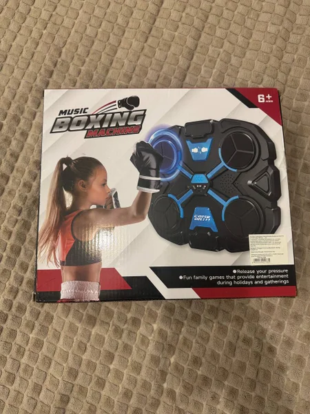 Music boxing machine