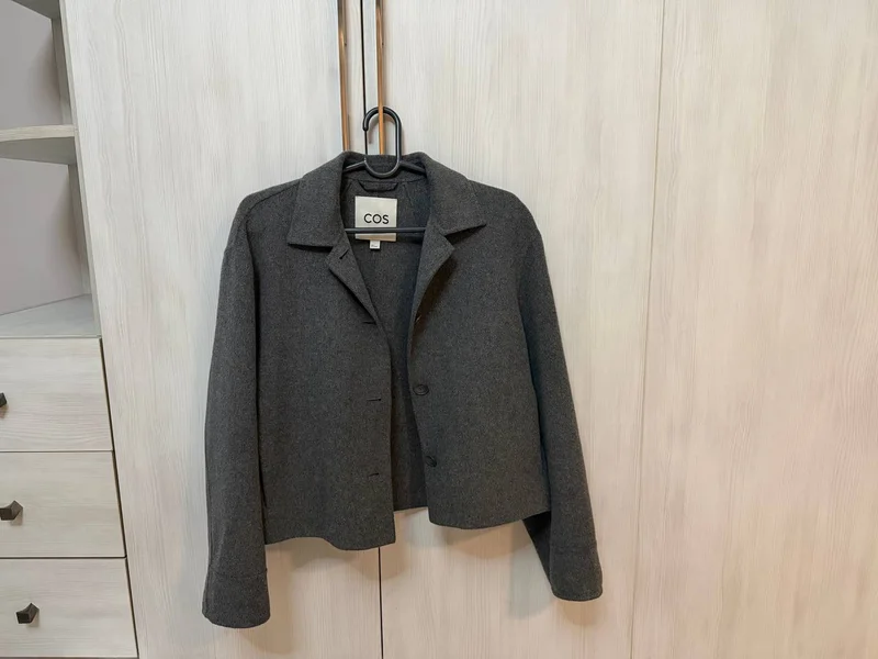 Пальто cos, 60 процентов шерсти, новое
