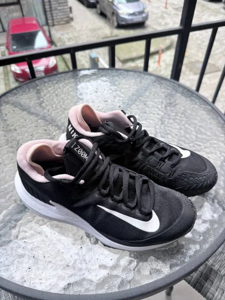 Nike Court