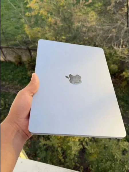 MacBook