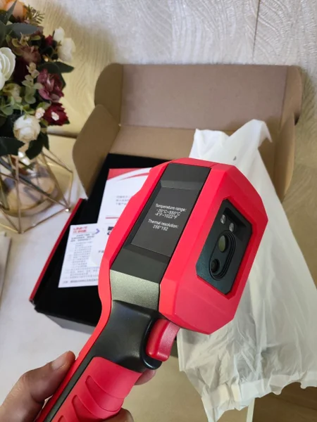 Тепловизор UTI260B+