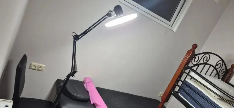 🛋️ **Кушетка, лампа, стол и 2 стула**