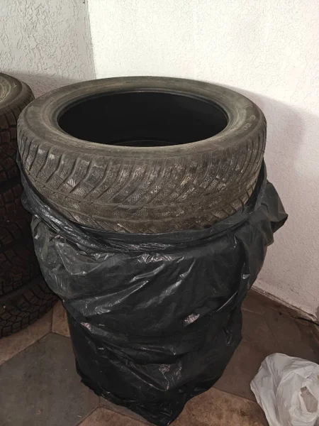 Зимние шины Cooper 235/50 R19 M+S XL комплект