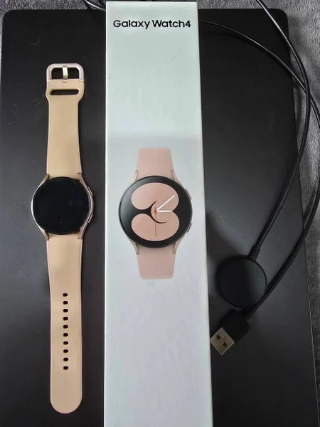Умные часы Samsung Galaxy Watch 4