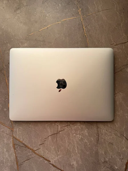 MacBook Air M1