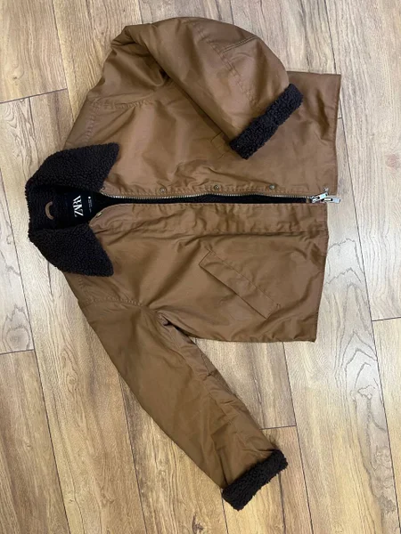 **Теплая куртка Zara**