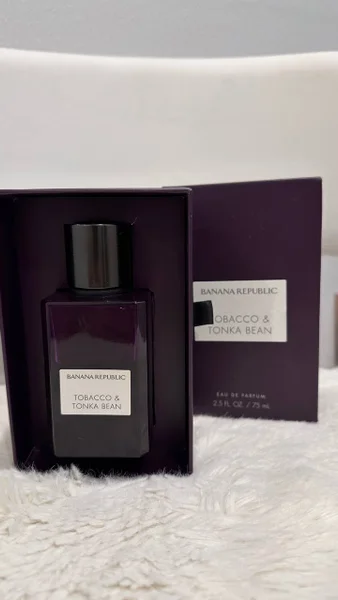 Парфюмерная вода Banana Republic Tobacco & Tonka Bean 150 мл