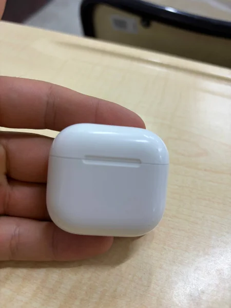 AirPods 4 ANC