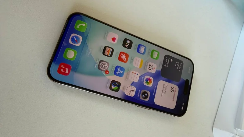 iPhone 16 Pro Max