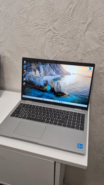 Dell Latitude 5520