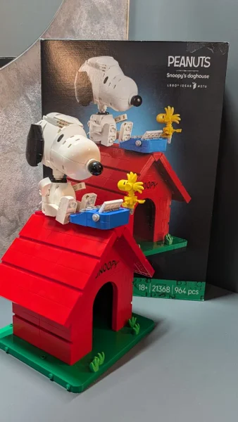 Конструктор Lego Ideas Snoopy Doghouse