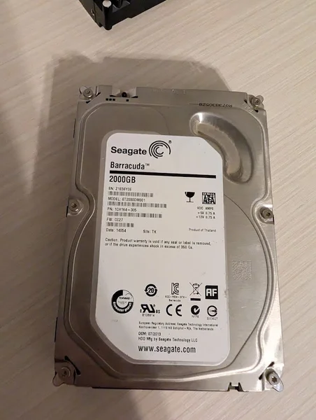 Жесткий диск Seagate 2TB