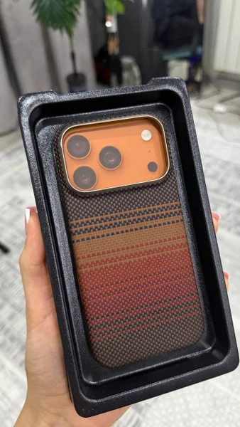 Чехол Pitaka из кевлара для iPhone 17 Pro