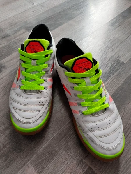 Футбольные бутсы Adidas Deportivo III TF