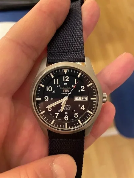 Часы Seiko 5 Blue Automatic SNZG11J1