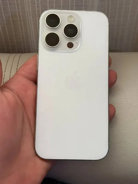 iPhone 16 Pro