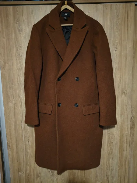 Мужское коричневое теплое пальто H&M. Состояние отличное.