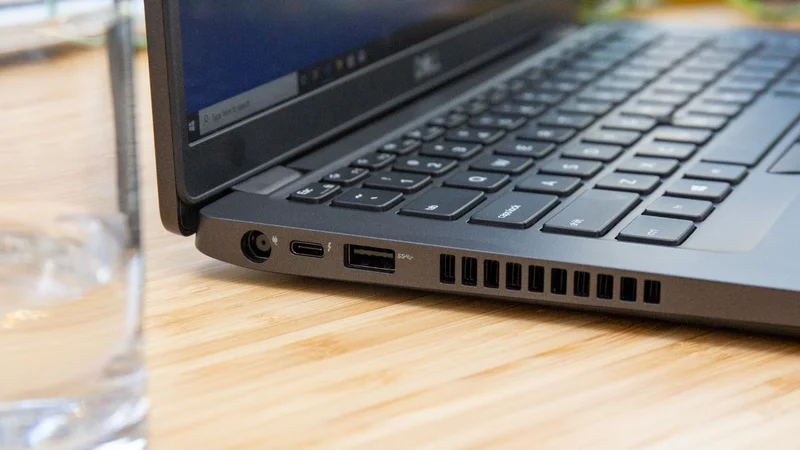 Ноутбук Dell 5400 12/200GB