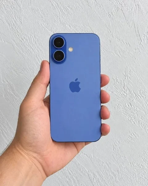 iPhone 16