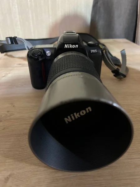 Плёночный фотоаппарат Nikon