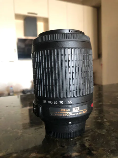 Объектив Nikon AF-S DX NIKKOR 55-200mm