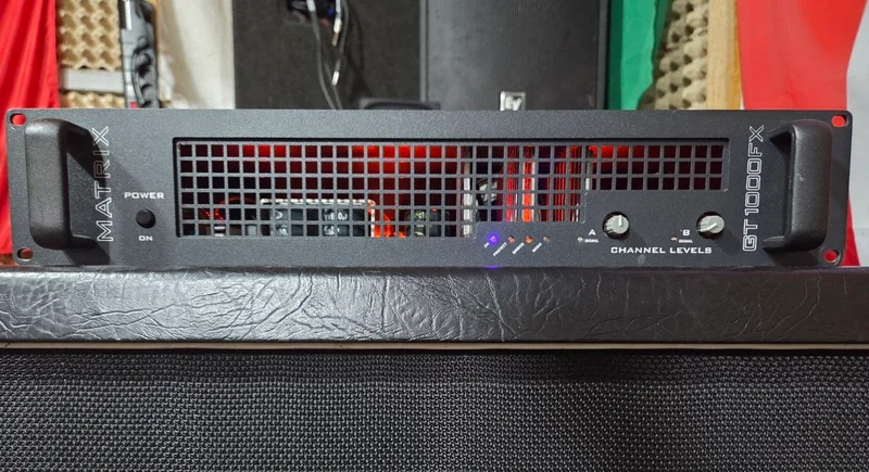 Усилитель для электрогитары Matrix GT1000FX