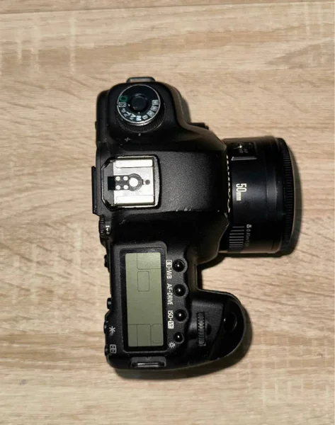 Canon 5D Mark II (Full Frame)