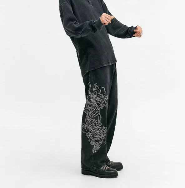 Джинсы Ed Hardy x Urban Outfitters с вышивкой дракона