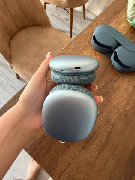 Apple AirPods Max USB-C Blue