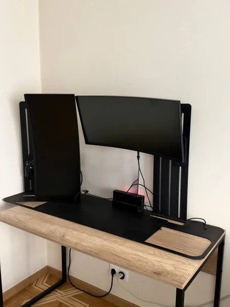 2 монитора Xiaomi Curved Gaming Monitor 30 с общим креплением