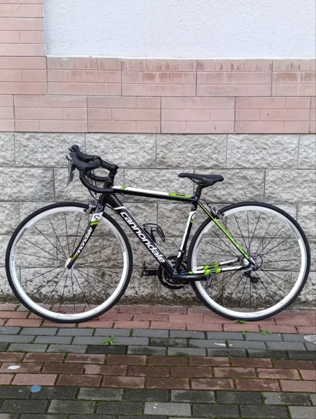Шоссейный велосипед Cannondale