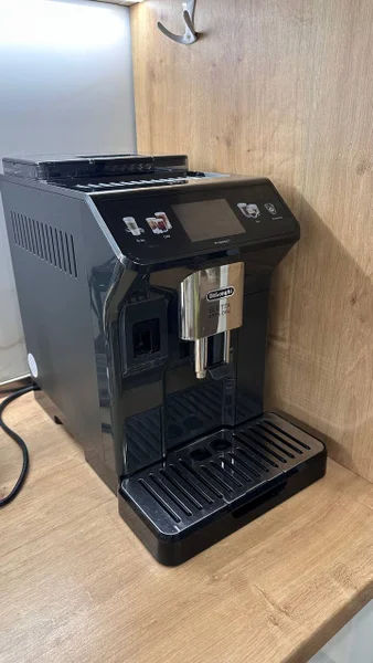 Кофемашина DeLonghi Eletta Explore ECAM450.65.S