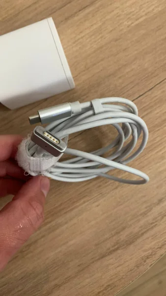 Зарядка MagSafe 2 65W для MacBook