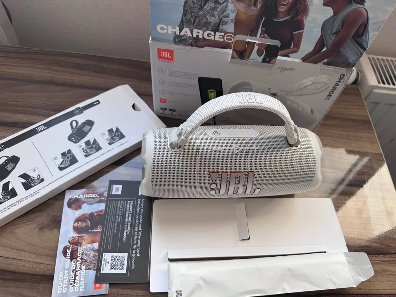 JBL Charge 6