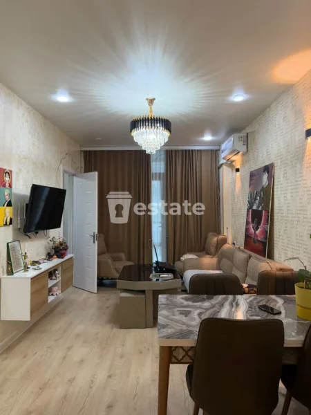 Продам уютную 2+1 на Аллее Героев