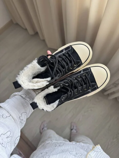 Теплые кеды в стиле Converse