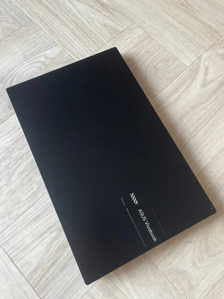 ASUS VivoBook15